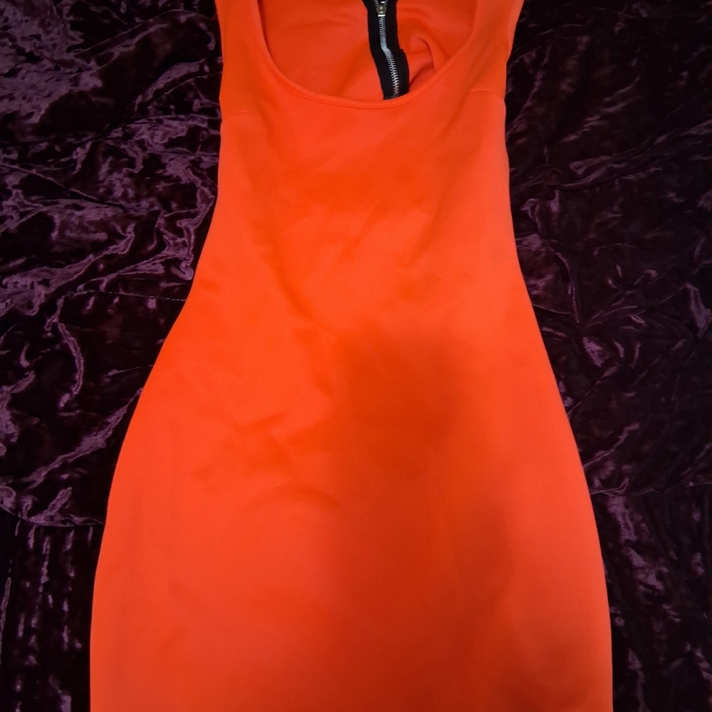 Elegant Orange Sleeveless Dress